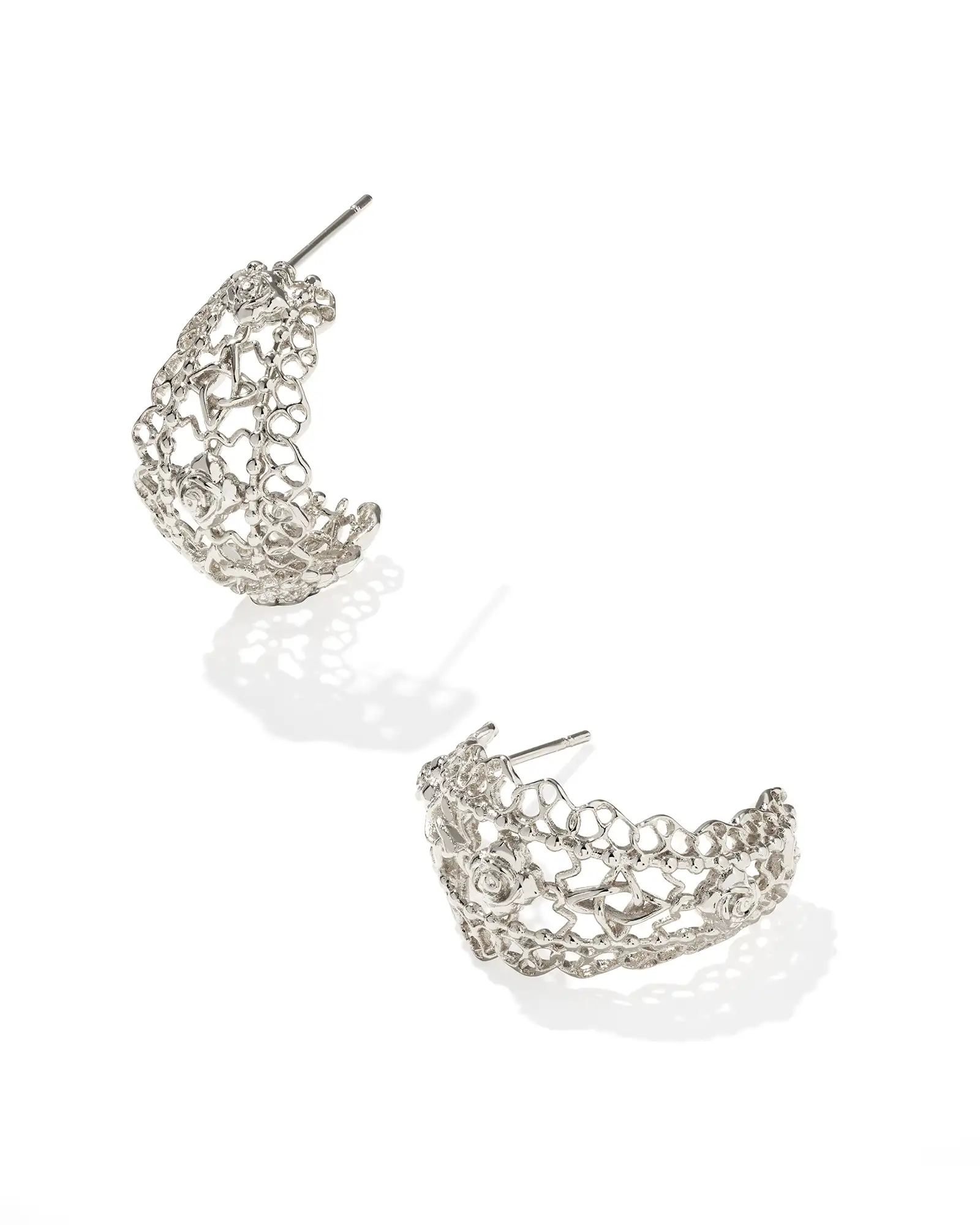 KENDRA SCOTT KRISTA LACE SILVER HUGGIE EARRINGS