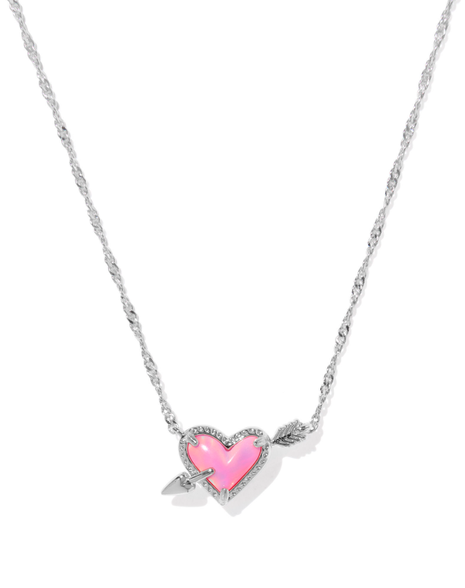 KENDRA SCOTT - ARI HEART ARROW SHORT PENDANT NECKLACE SILVER